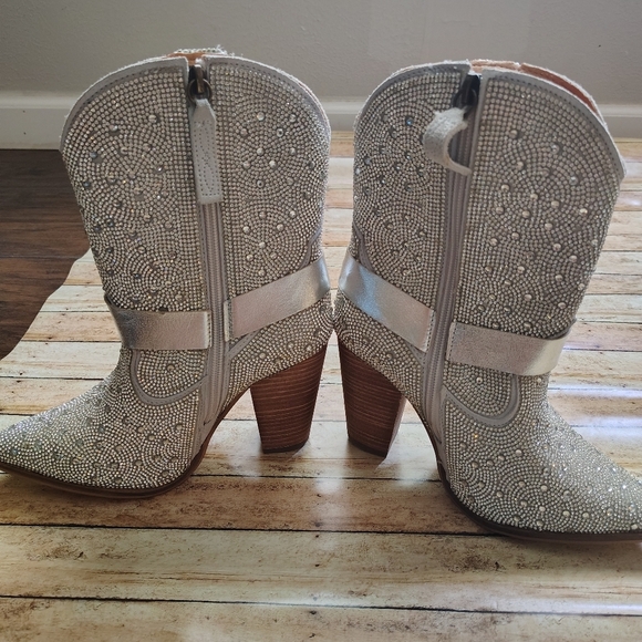 Dingo Silver Studded Heeled Boots - Picture 2 of 4